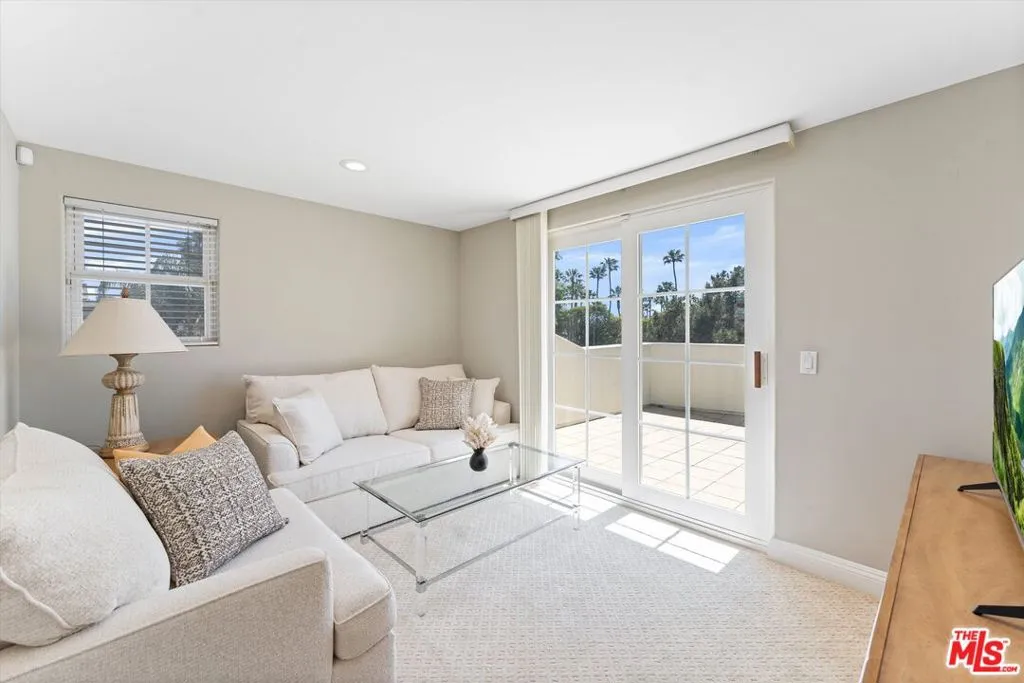 912 Harbor Crossing Lane, Marina Del Rey, California 90292 home-pic-44