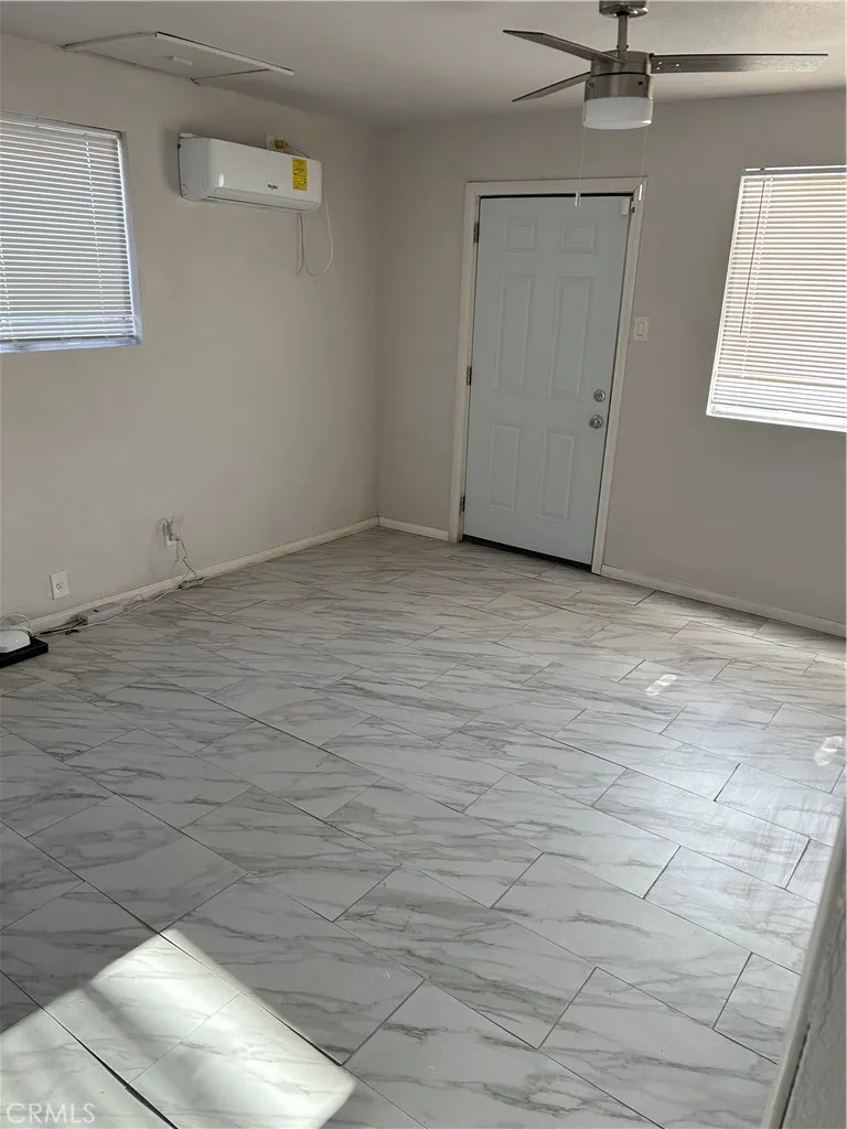 115 S 2nd Avenue, Barstow, California 92311 home-pic-21