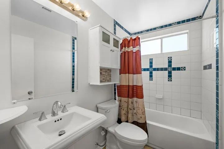3020 Linda Dr, Oceanside, California 92056