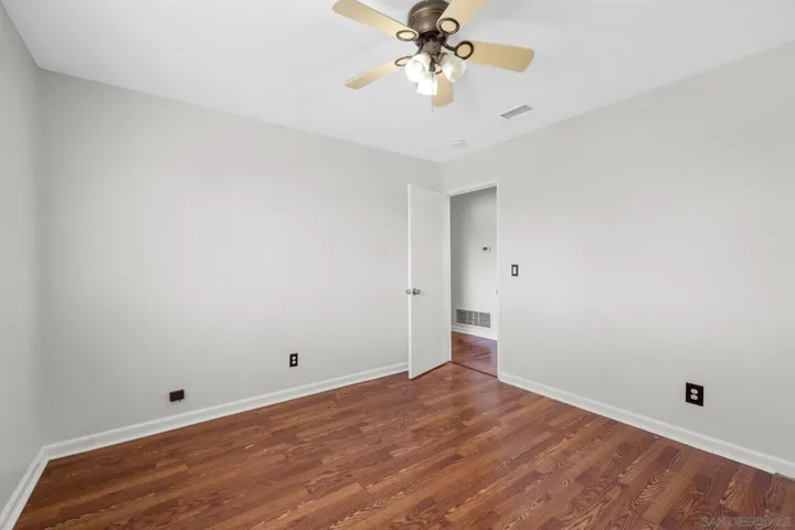 3020 Linda Dr, Oceanside, California 92056