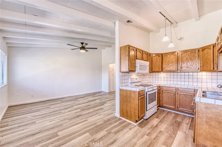313 E 17th Street, Costa Mesa, California 92627