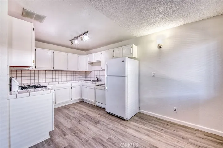 313 E 17th Street, Costa Mesa, California 92627