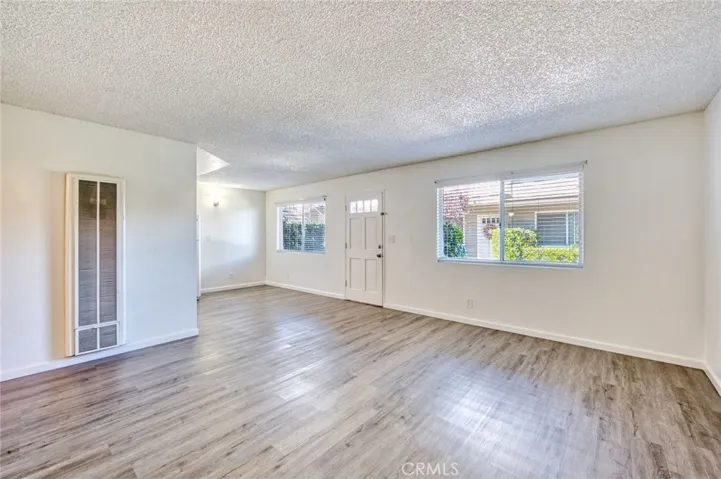 313 E 17th Street, Costa Mesa, California 92627