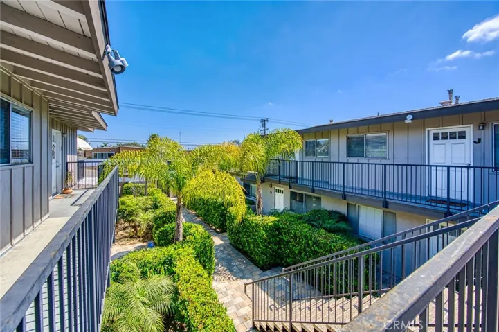 313 E 17th Street, Costa Mesa, California 92627