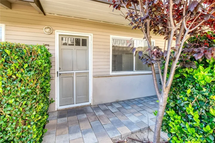 313 E 17th Street, Costa Mesa, California 92627