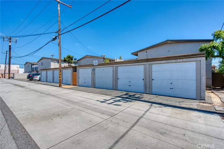 313 E 17th Street, Costa Mesa, California 92627