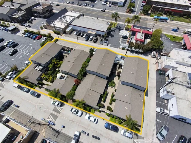 313 E 17th Street, Costa Mesa, California 92627