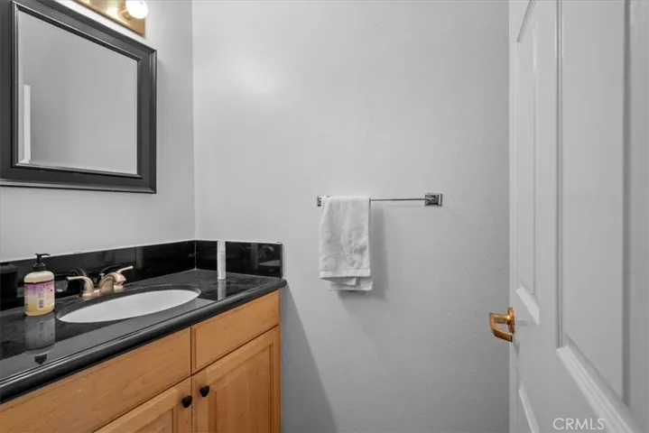 4437 Avocado Street 107, Los Angeles, California 90027