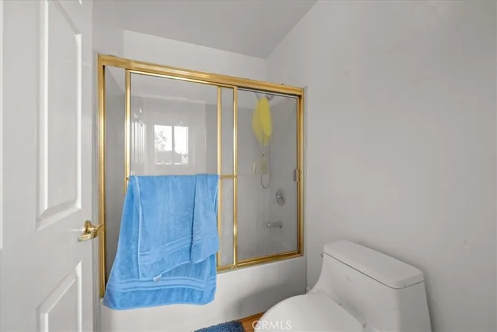 4437 Avocado Street 107, Los Angeles, California 90027