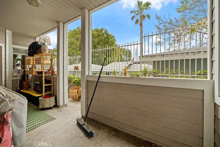 4437 Avocado Street 107, Los Angeles, California 90027