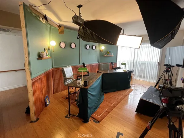 4437 Avocado Street 107, Los Angeles, California 90027