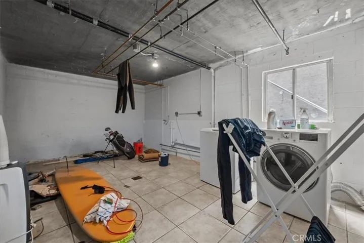 4437 Avocado Street 107, Los Angeles, California 90027