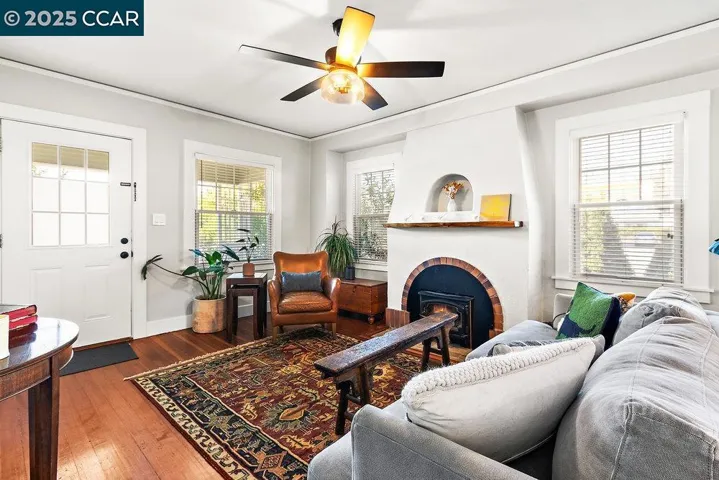 5801 Broadway, Sacramento, California 95802-1803