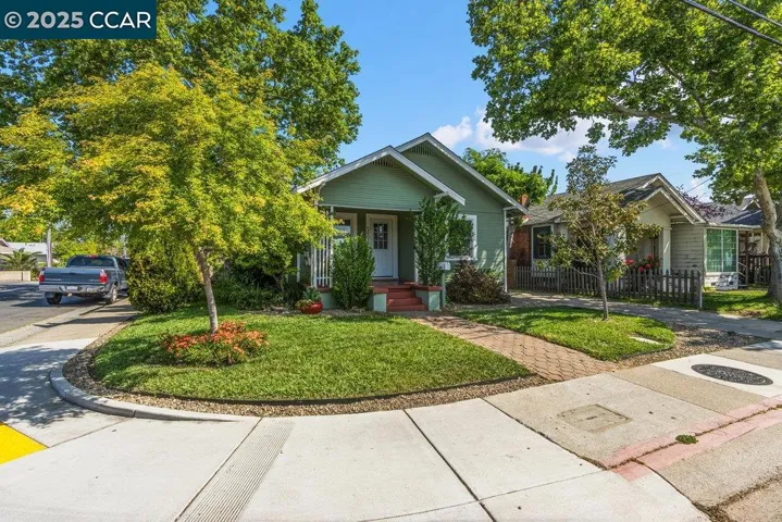 5801 Broadway, Sacramento, California 95802-1803