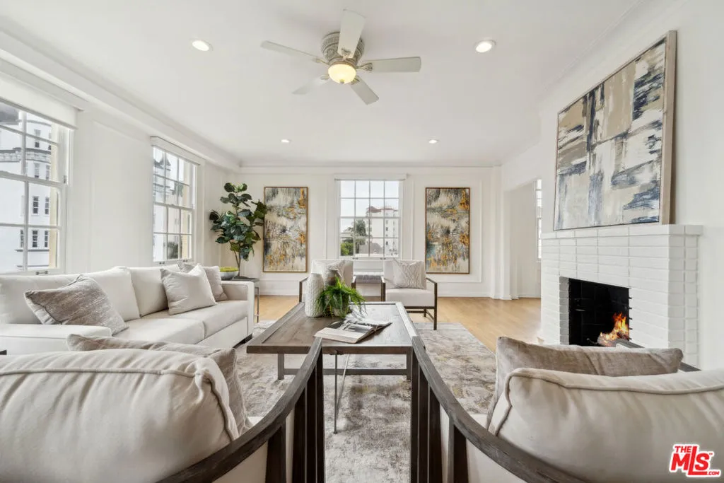 855 S Serrano Avenue 43a, Los Angeles, California 90005 home-pic-1