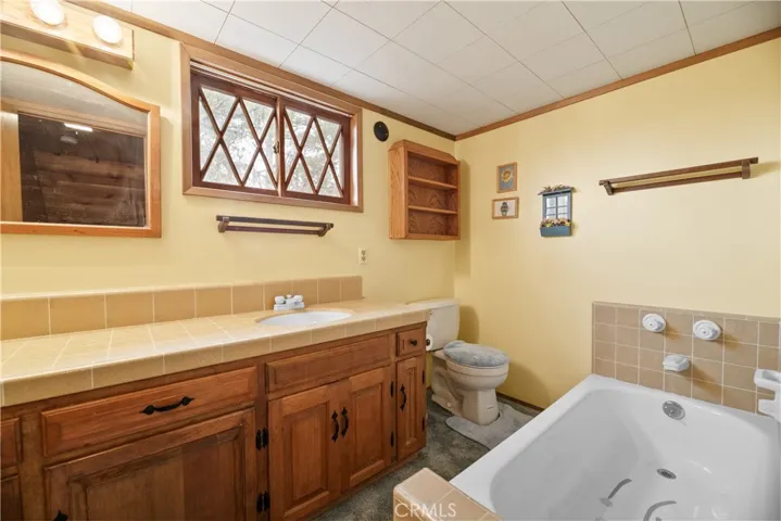 Soak your troubles away after a day on the slopes or on the water.