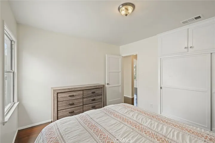 6837 Hesperia Avenue, Reseda, California 91335
