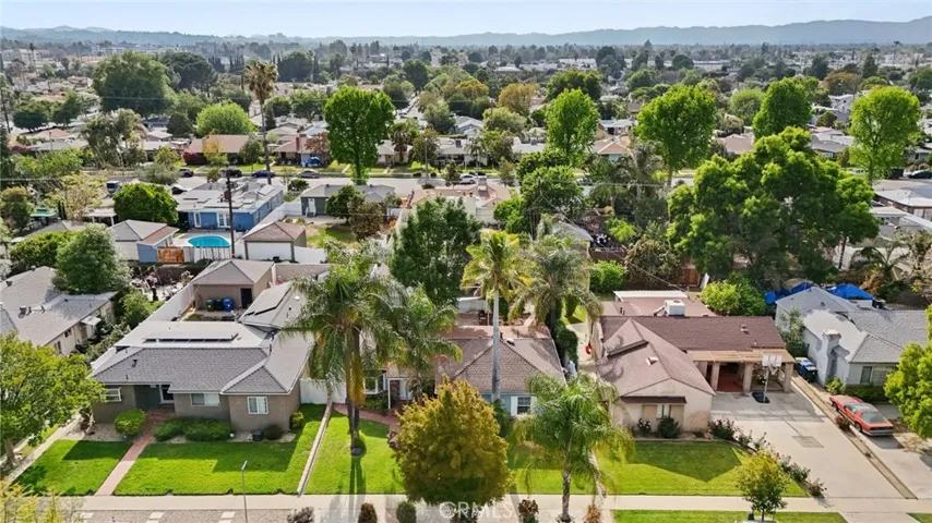 6837 Hesperia Avenue, Reseda, California 91335