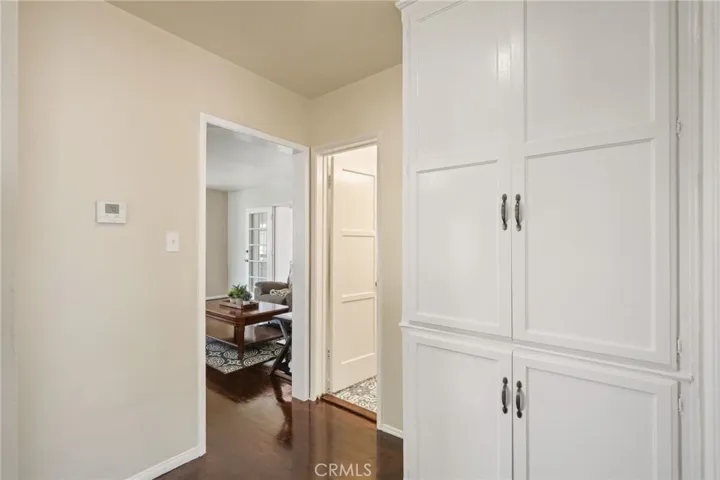 6837 Hesperia Avenue, Reseda, California 91335