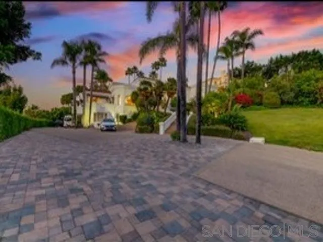 17381 Circa Oriente, Rancho Santa Fe, California 92067
