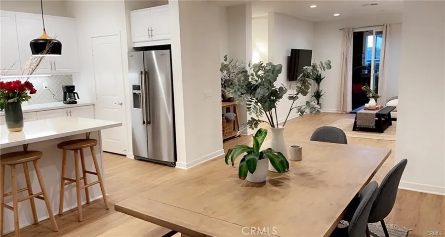 1006 Newberry Lane, Claremont, California 91711