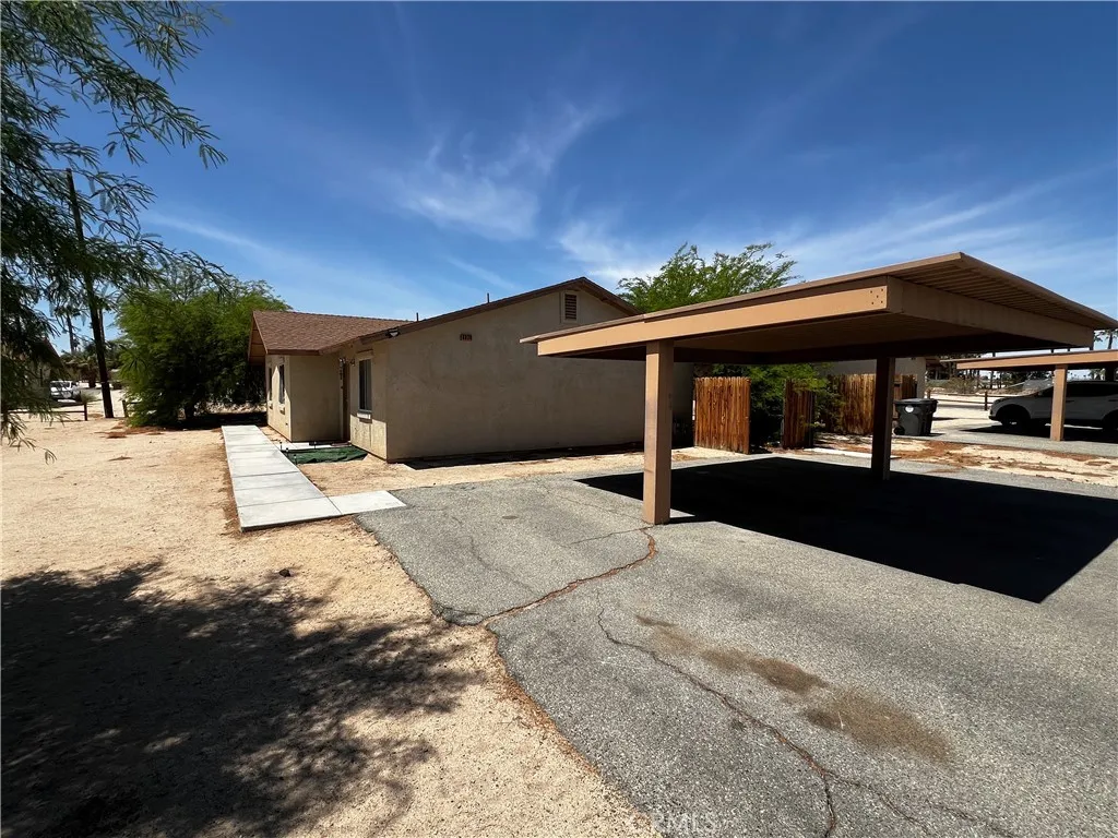 6320 Mesquite Avenue, 29 Palms, California 92277 home-pic-18