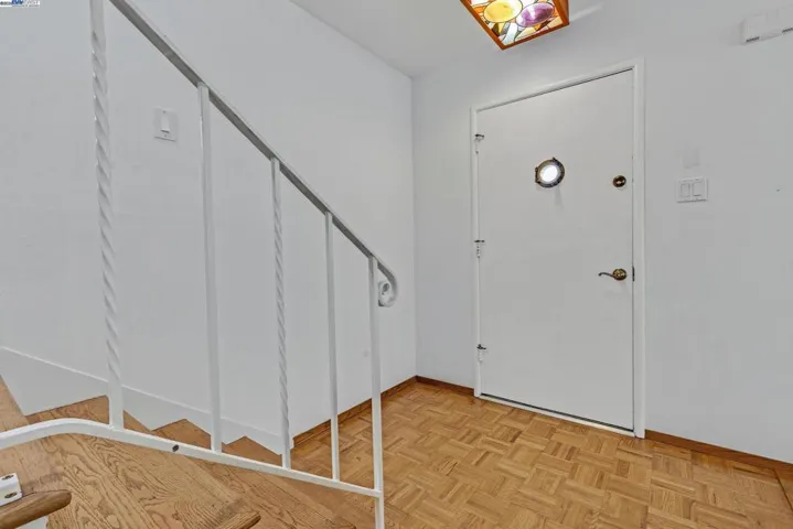 19066 Gliddon St, Castro Valley, California 94546
