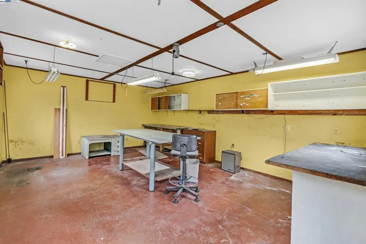 19066 Gliddon St, Castro Valley, California 94546