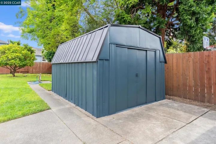 125 Sunnyside Dr, San Leandro, California 94577