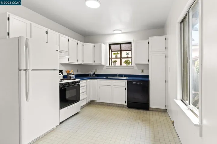 125 Sunnyside Dr, San Leandro, California 94577