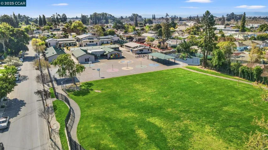 125 Sunnyside Dr, San Leandro, California 94577