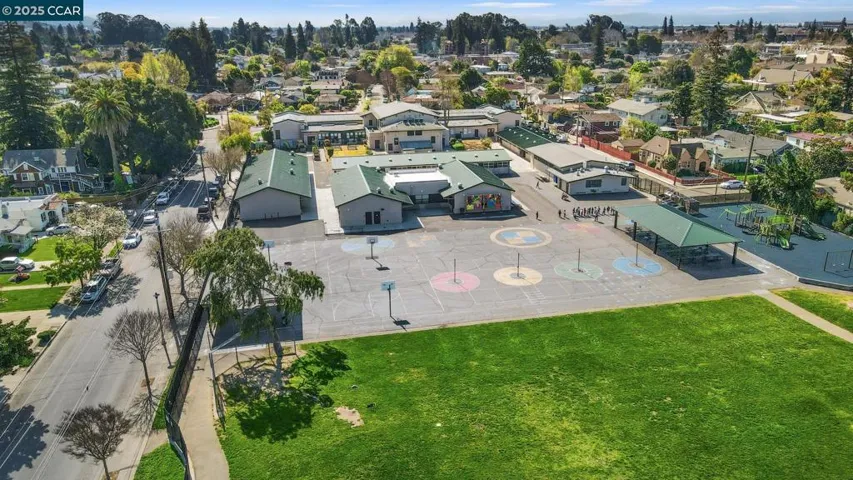 125 Sunnyside Dr, San Leandro, California 94577