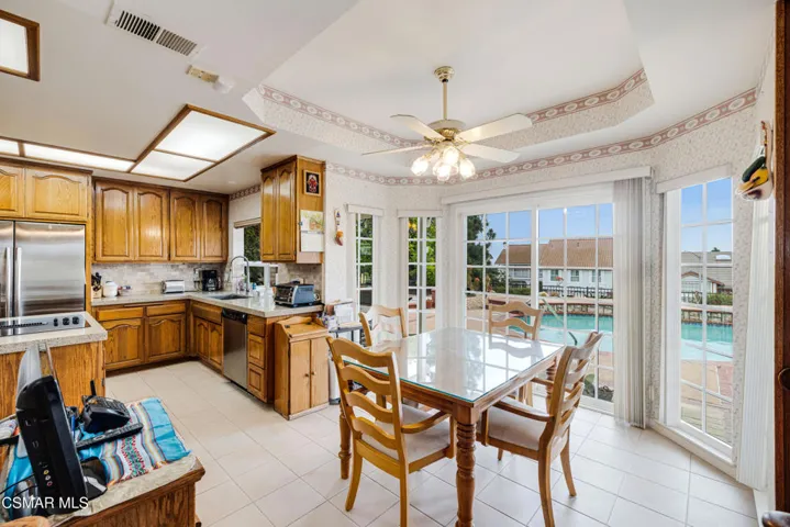 Breakfast area