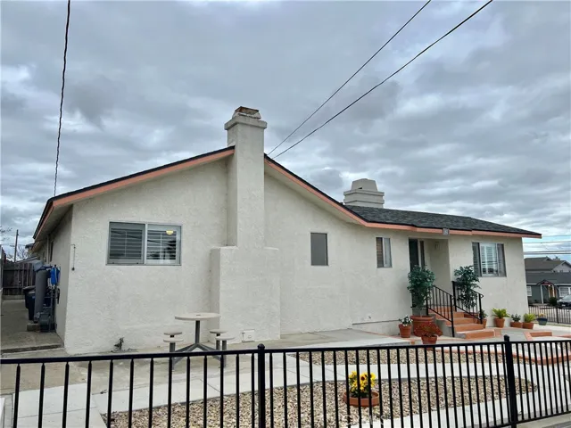320 N 7th Street, Grover Beach, California 93433