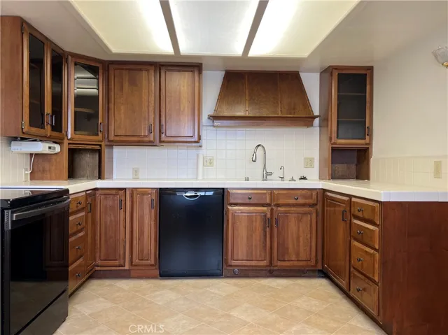 320 N 7th Street, Grover Beach, California 93433