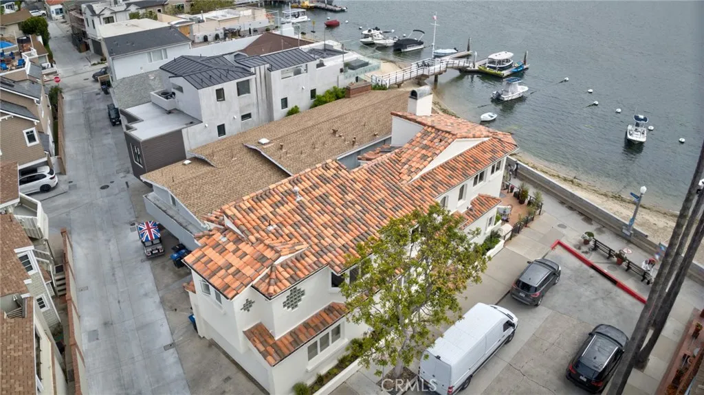 300 302 South Bayfront, Newport Beach, California 92662 home-pic-4