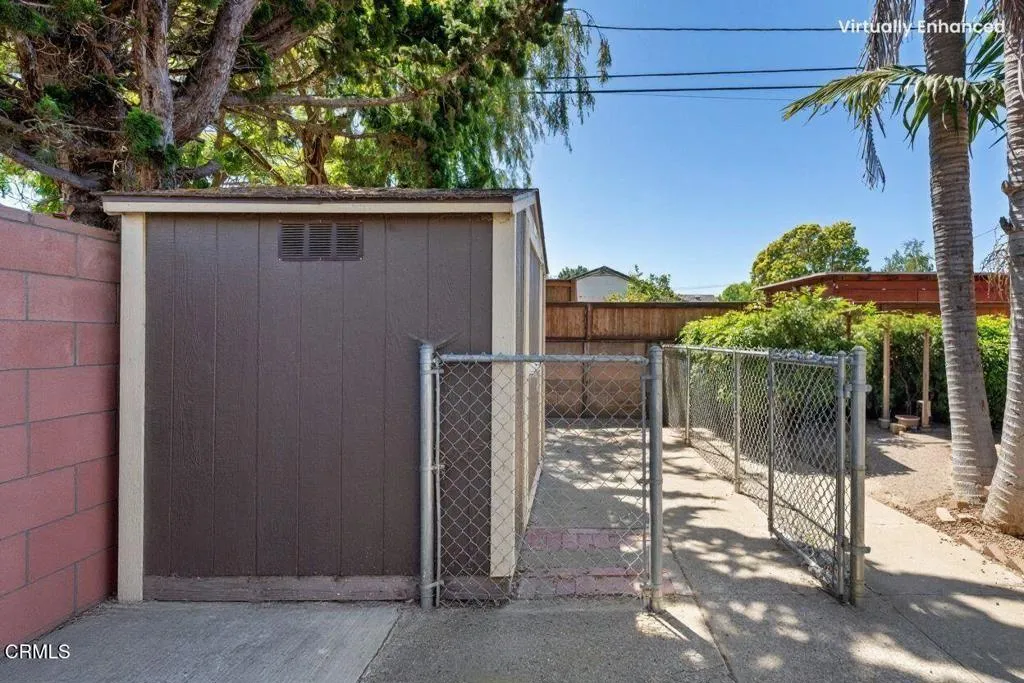 431 Eva Street, Ventura, California 93003 home-pic-10