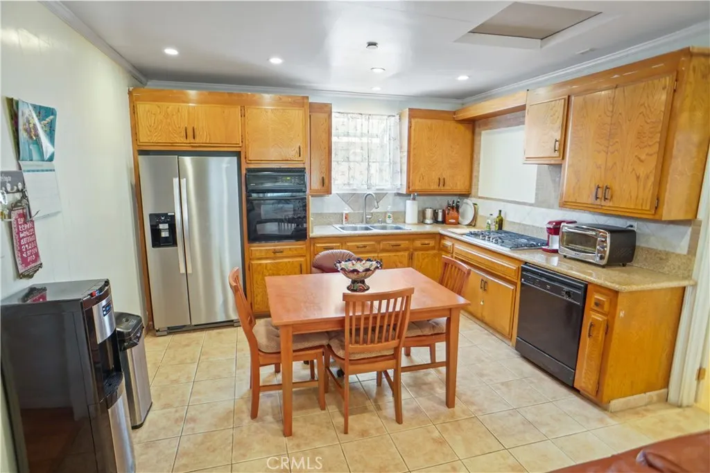 1041 Ruberta Ave, Glendale, California 91201 home-pic-5