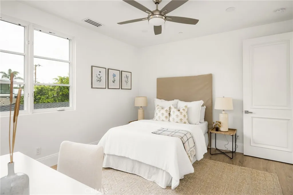 375 Santa Isabel Avenue, Newport Beach, California 92660 home-pic-64