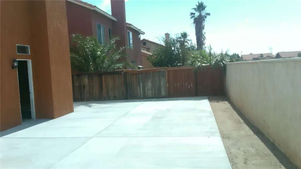 12533 Loma Verde Drive, Victorville, California 92392 home-pic-10