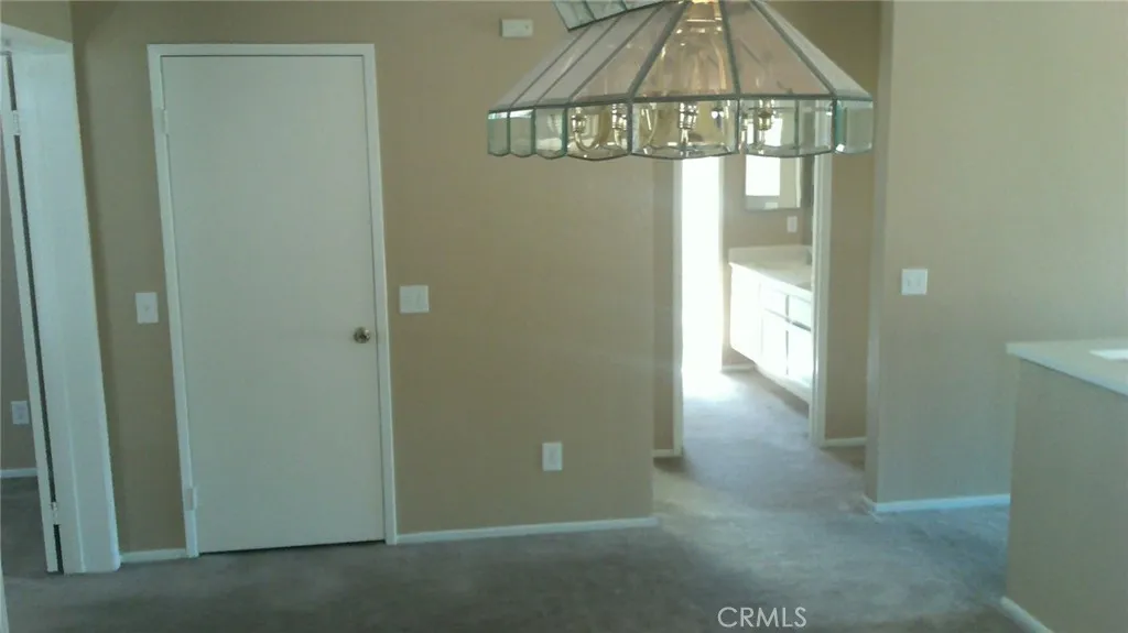 12533 Loma Verde Drive, Victorville, California 92392 home-pic-7