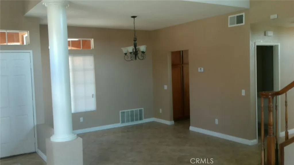 12533 Loma Verde Drive, Victorville, California 92392 home-pic-2