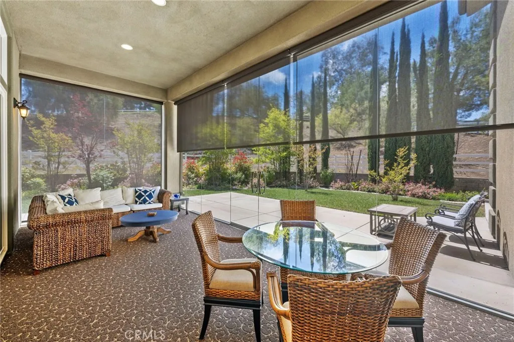 Guest house sun room