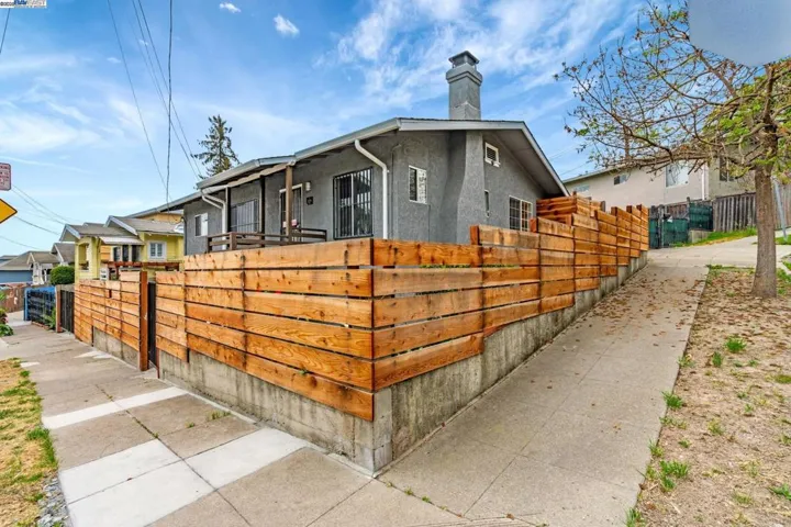 2539 Highland Ave, Oakland, California 94606