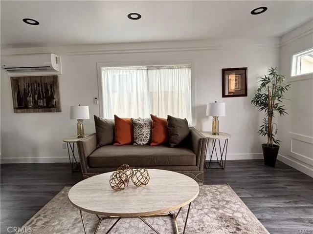 1942 E 113th, Los Angeles, California 90059