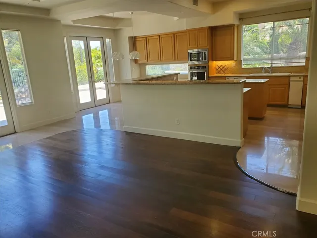 5449 E Suncrest Road, Anaheim Hills, California 92807