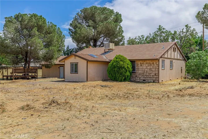 42631 51st Street W, Quartz Hill, California 93536