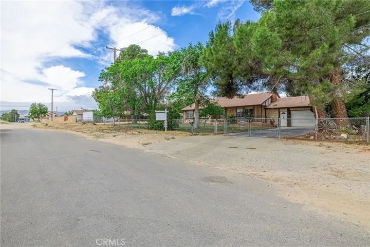42631 51st Street W, Quartz Hill, California 93536
