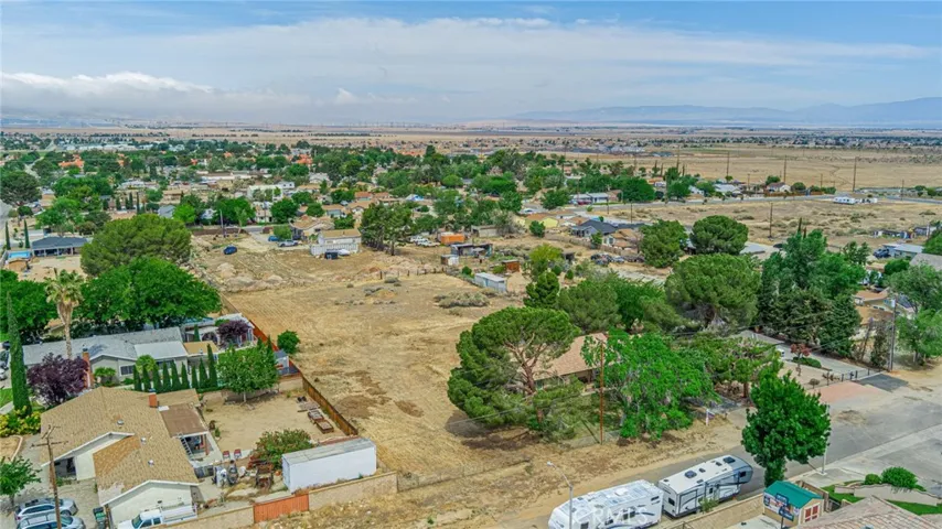 42631 51st Street W, Quartz Hill, California 93536