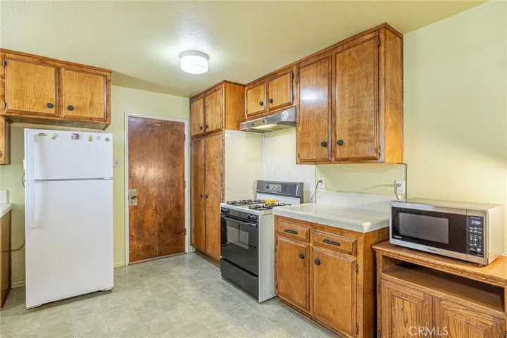 42631 51st Street W, Quartz Hill, California 93536
